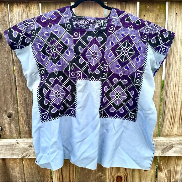 VTG Huipil Handmade Boho Needle Point Embroidered Purple Blue Mexican Top OSFM - Picture 1 of 4